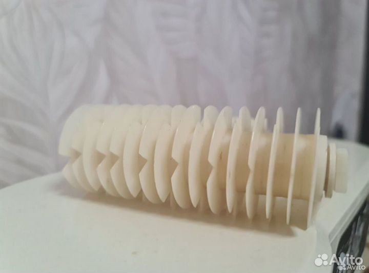 Роликовый нож для теста