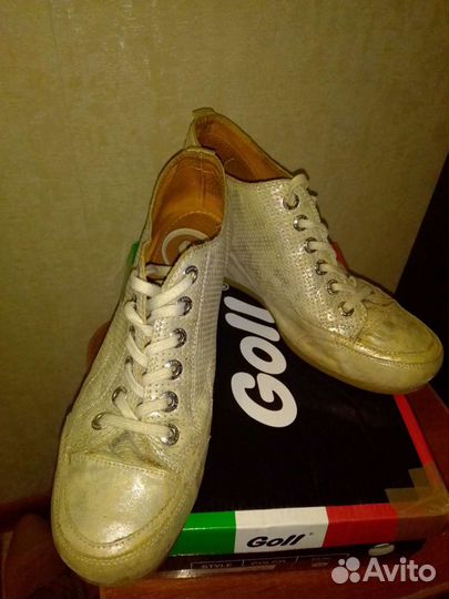 Сникерсы женские