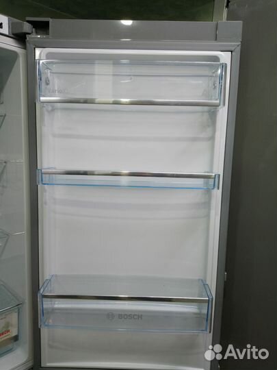 Холодильник бу Bosch серебристый с гарантией