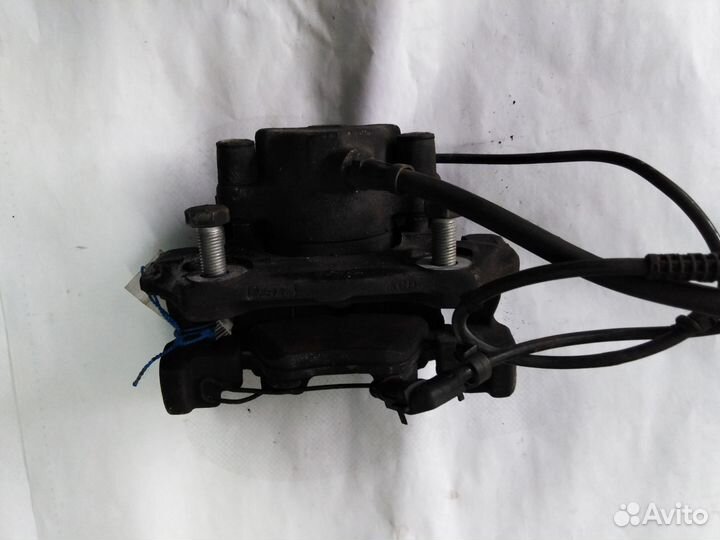 Суппорт передний Мерседес W210 M112