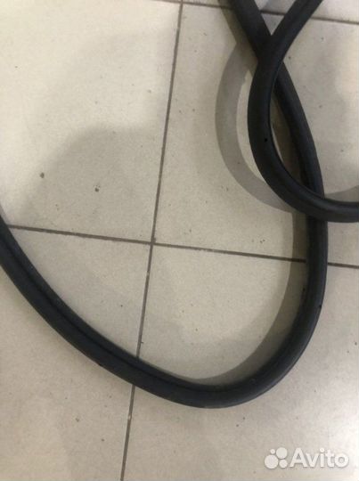 Уплотнитель крышки багажника Bmw X1 E84