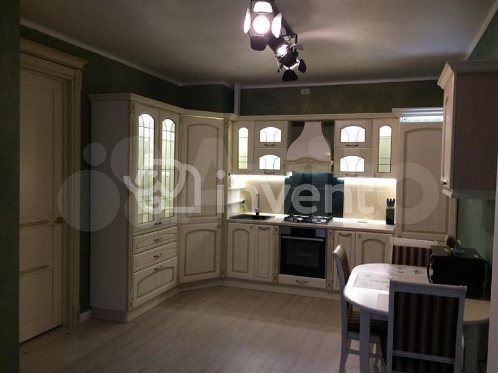 2-к. квартира, 53 м², 1/5 эт.