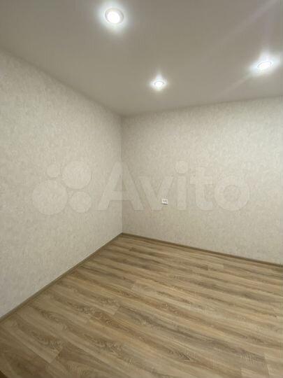 1-к. квартира, 32 м², 4/4 эт.