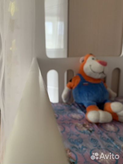 Детская кроватка домик с ящиком Б/у