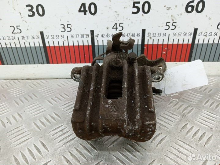 Суппорт задний правый для Audi A4 B5 8E0615424