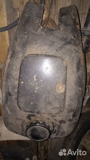 Бензобак от мотоцикла К-750