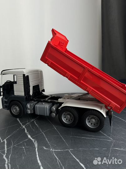 Bruder грузовик