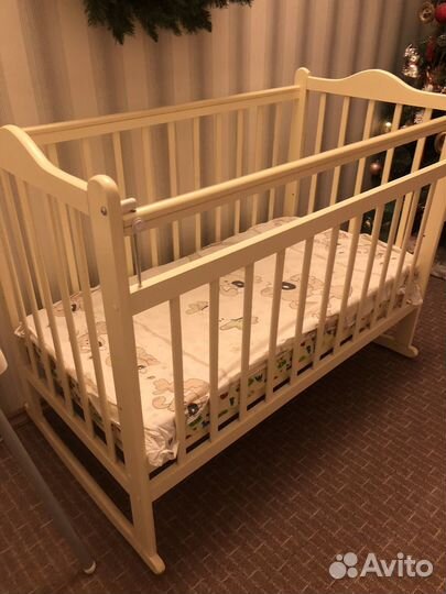 Детская кроватка