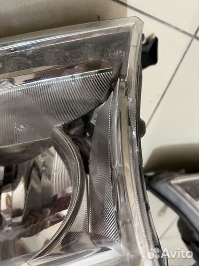 Фары оригинал тойота ленд крузер 200