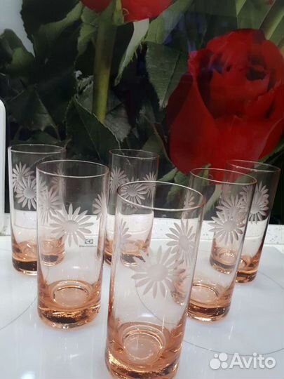 Стаканы разные