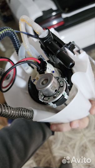 Бензонасос Dodge challenger 2020