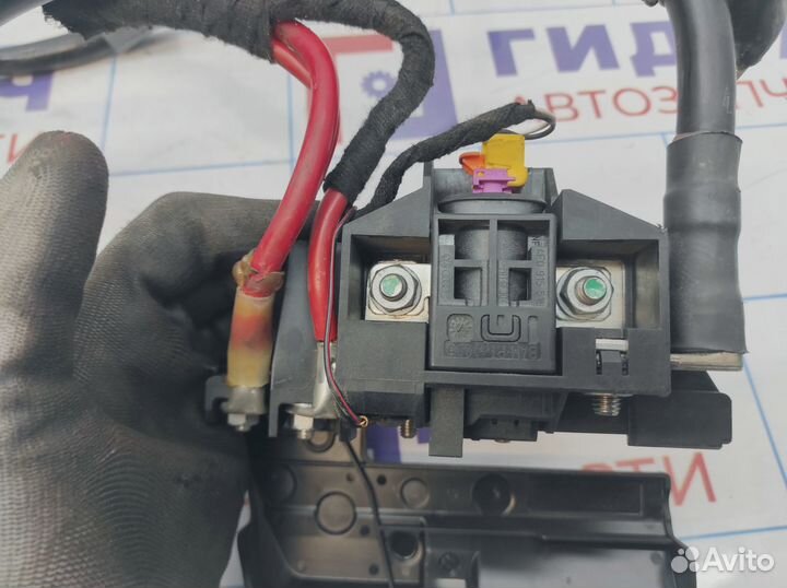 Провод аккумулятора плюсовой Audi A6 (С6) 4F097122