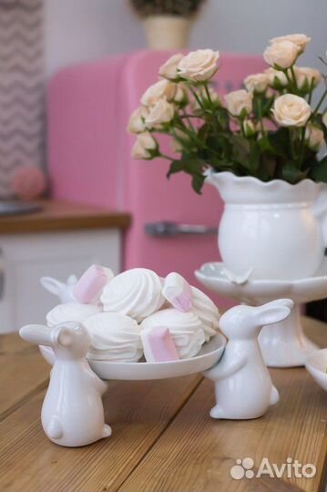 Конфетница с кроликами - подставка для кулича