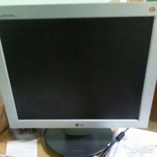 Монитор LG Flatron