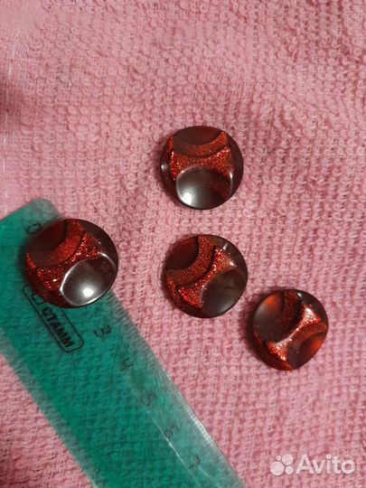 Пуговицы