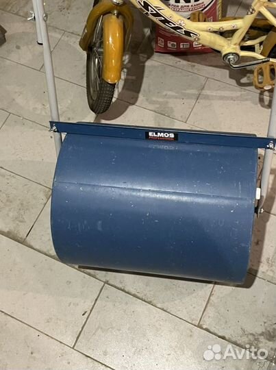 Каток для газона