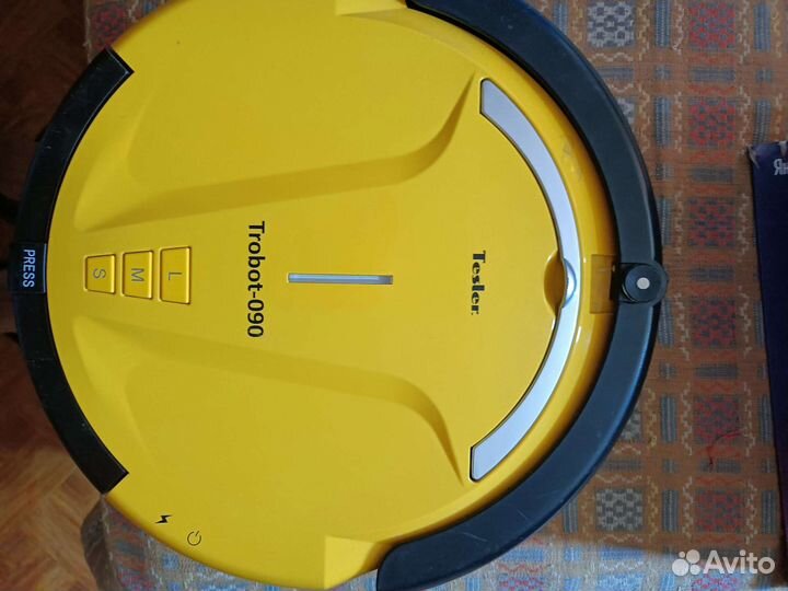 Робот пылесос