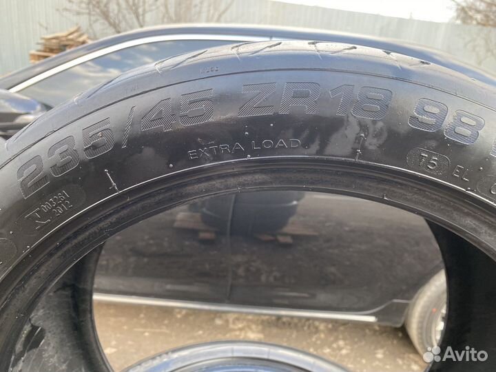 Tigar UHP Ultra High Performance 235/45 R18