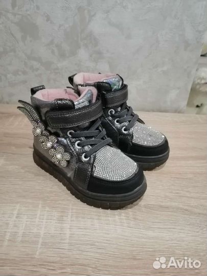 Ботинки на девочку