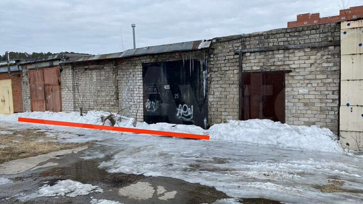 Гараж, > 30 м²