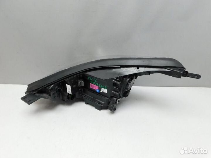 Фара правая Kia Sportage