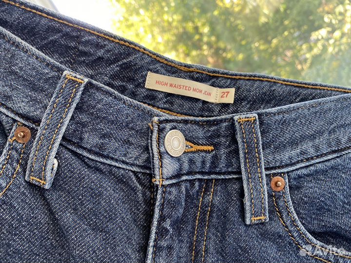 Джинсы Levis Mom