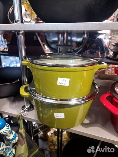 Кастрюля чугунная эмалированная