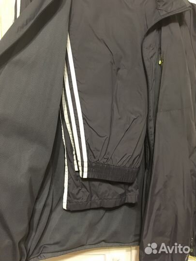 Спортивный костюм