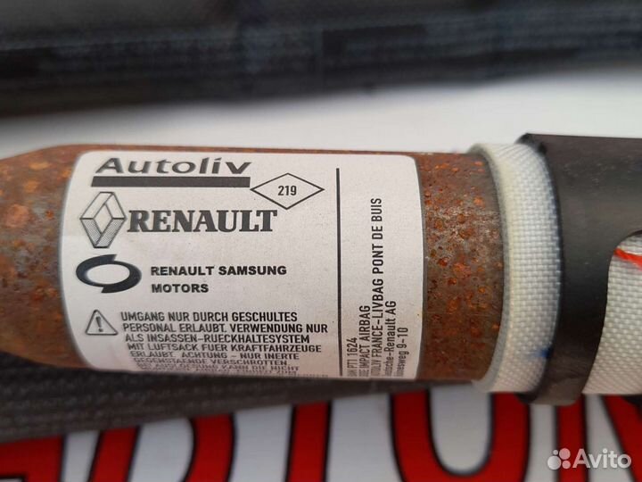 Шторка подушка безопасности Рено Флюенс