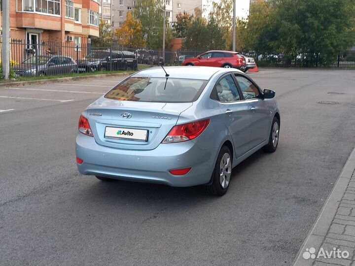 Hyundai Solaris 1.6 AT, 2012, 68 977 км