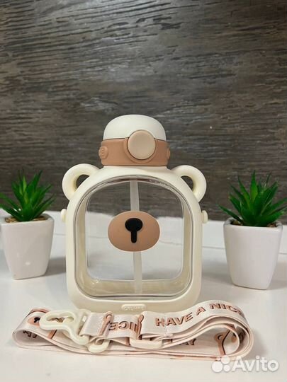 Поильник-бутылка с трубочкой