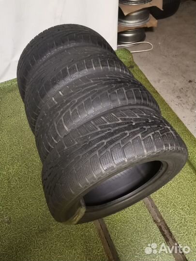 Nokian Tyres Hakkapeliitta R 235/60 R17