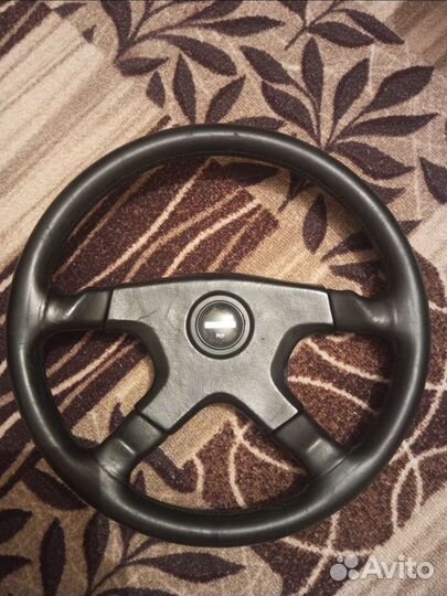 Руль momo