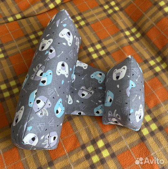 Подушка-позиционер для сна новорожденного