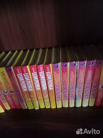 Книги, большое количество