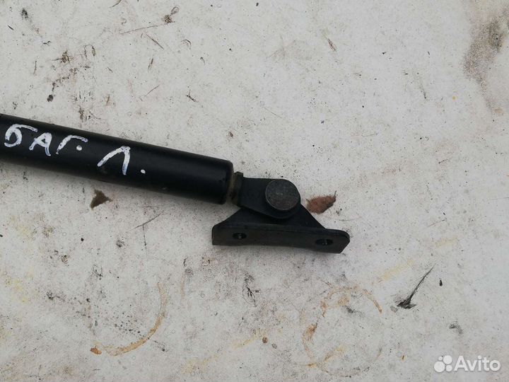 Амортизатор крышки багажника Митцубиси ASX