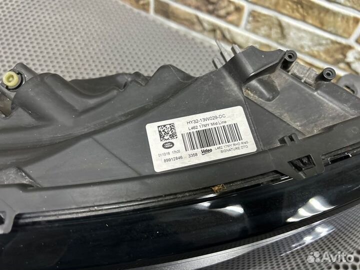 Фара правая Land Rover Discovery V