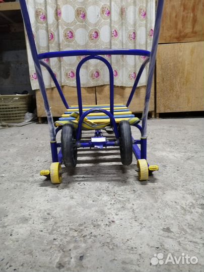 Детские санки на колесах