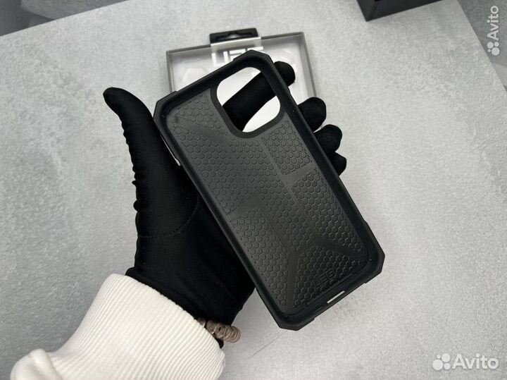 Чехол UAG на iPhone 12 Pro Max