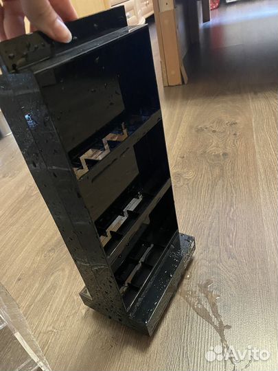 Полки стеллажи для гель-лаков