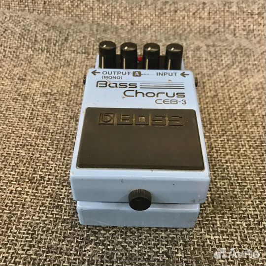Педаль эффектов для бас-гитары Boss CEB-3 Bass Cho