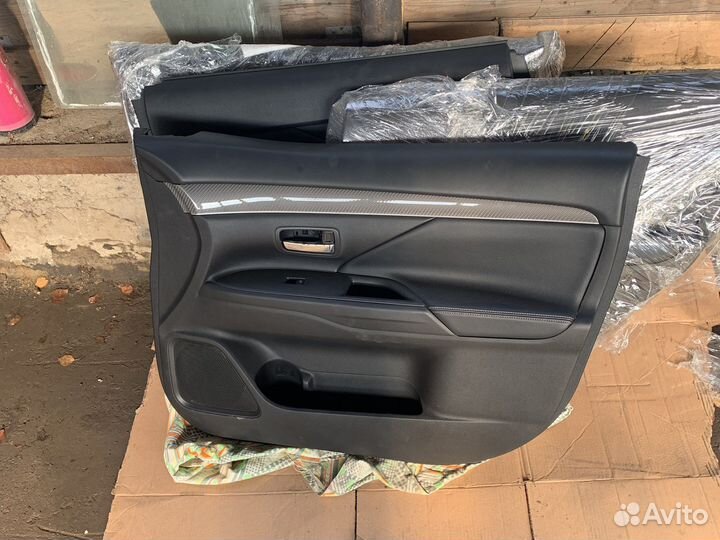 Дверные карты аутлендер 3