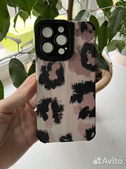 Чехол на iPhone 13 pro