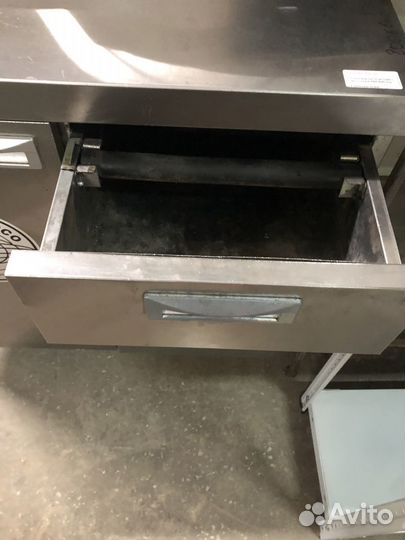 Стол нейтральный