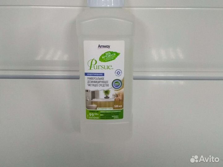 Универсальное дезинфицирующее чистящее средство Am