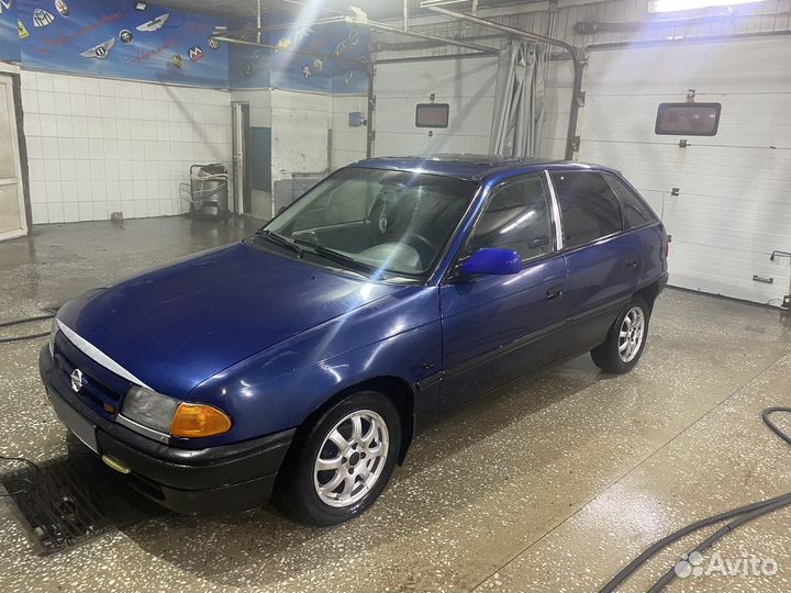 Opel Astra 1.4 МТ, 1993, 200 000 км