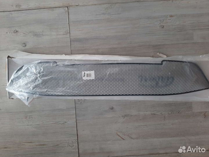 Решетка радиатора renault kaptur 2016