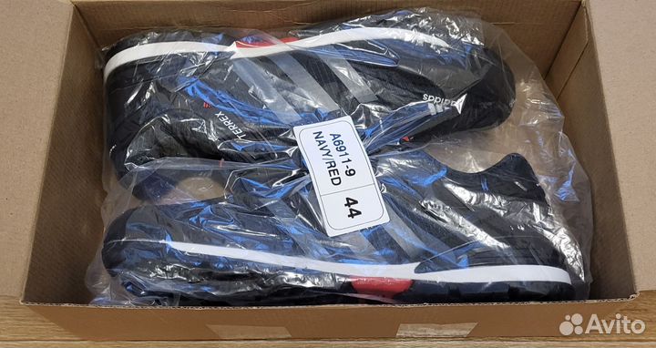 Кроссовки Adidas