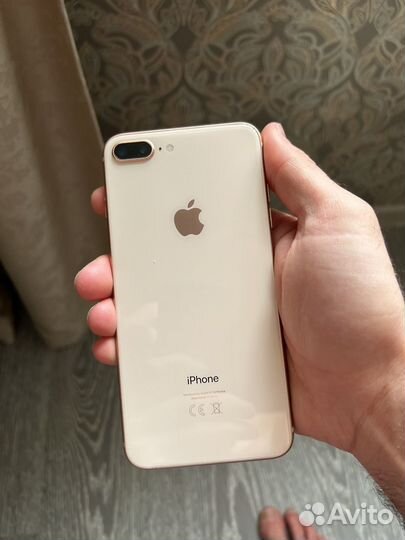 iPhone 8 Plus, 64 ГБ