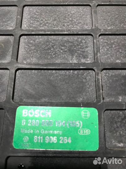 Блок управления двс Audi 80 B3 JN 1.8 1990